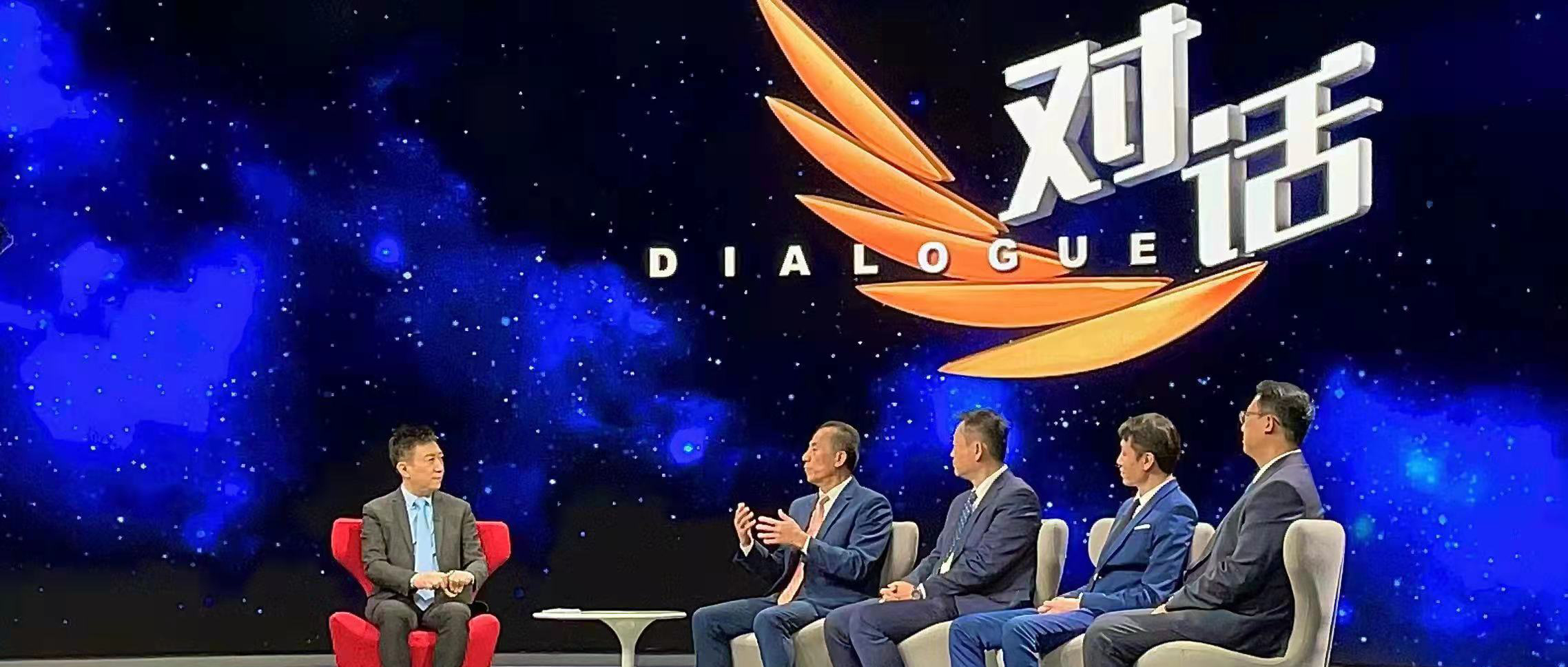 888官网董事长李建全做客央视《对话》：用创新赢将来